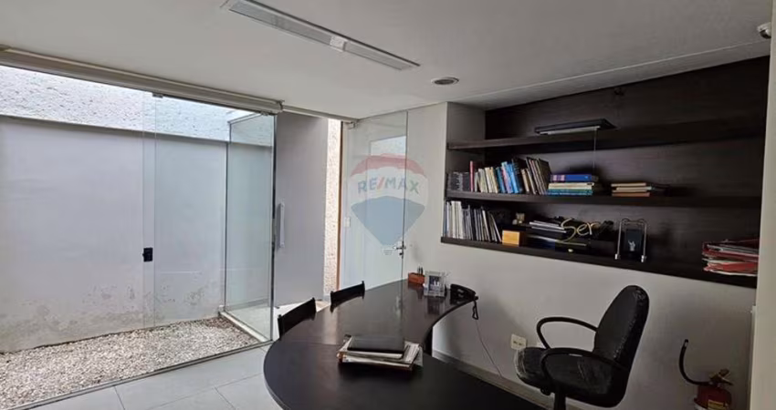 Imóvel Comercial no Centro com 6 salas e 4 vagas – Ideal para escritórios, estúdios e clínicas!