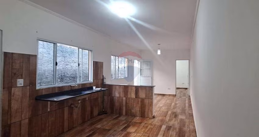 Casa Térrea com 2 dormitórios pronta para morar no bairro Cidade Planejada II. Ótimo preço, conforto e praticidade!