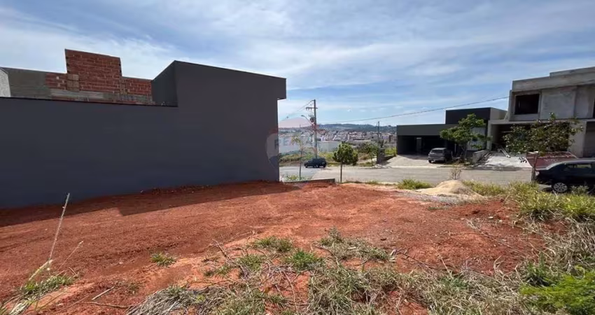 Terreno plano à venda condomínio ille de france - bragança paulista