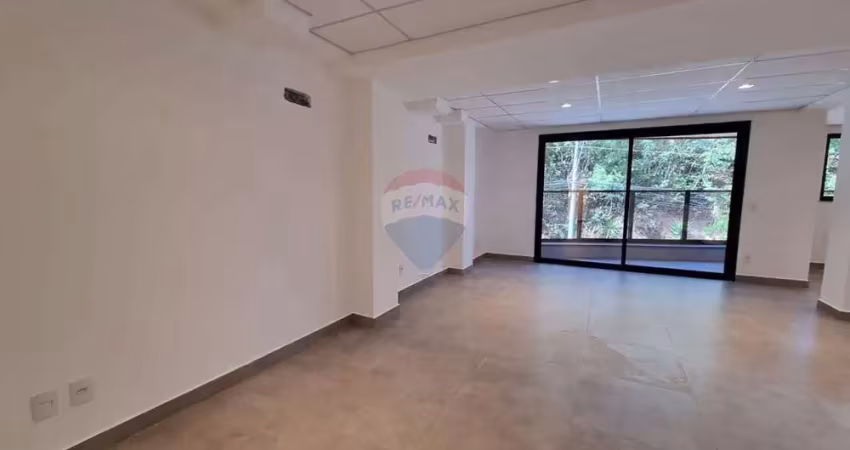 Sala comercial para locação com varanda privativa e vista para o lago do taboão – bragança paulista-sp