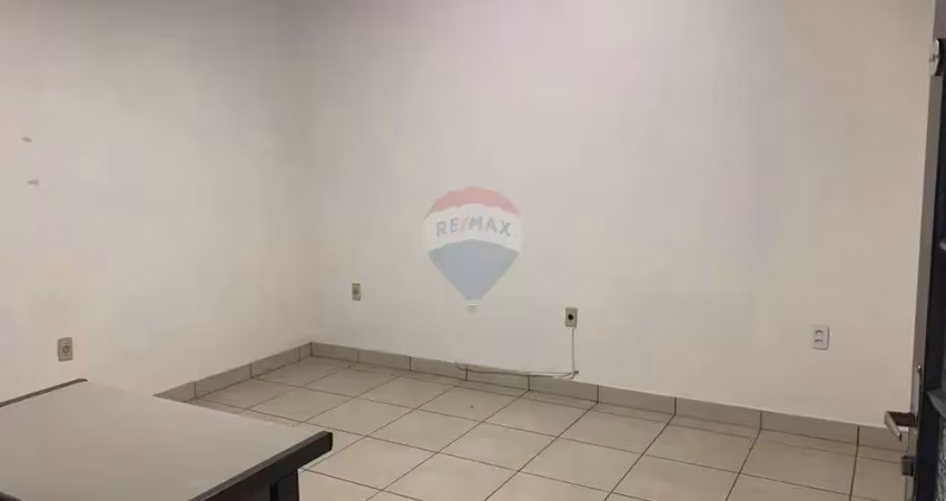 Sala comercial para alugar na Avenida José Gomes da Rocha Leal, 796, Centro, Bragança Paulista