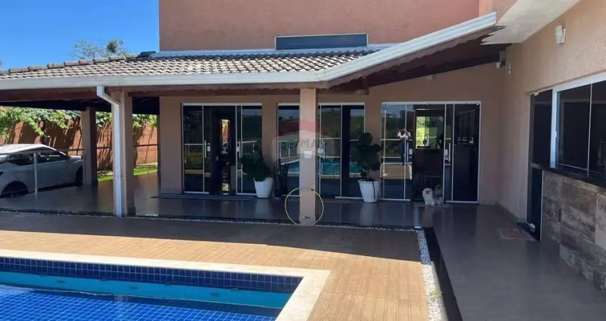 Chácara para locação em bragança paulista sp, 4 quartos sendo 2 suítes, piscina com área gourmet com armários planejados.
