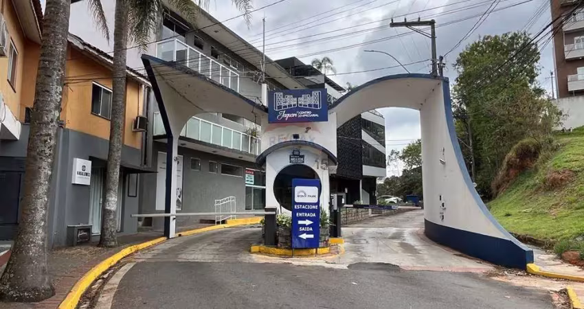 Sala reformada para locação no centro empresarial de jaguari