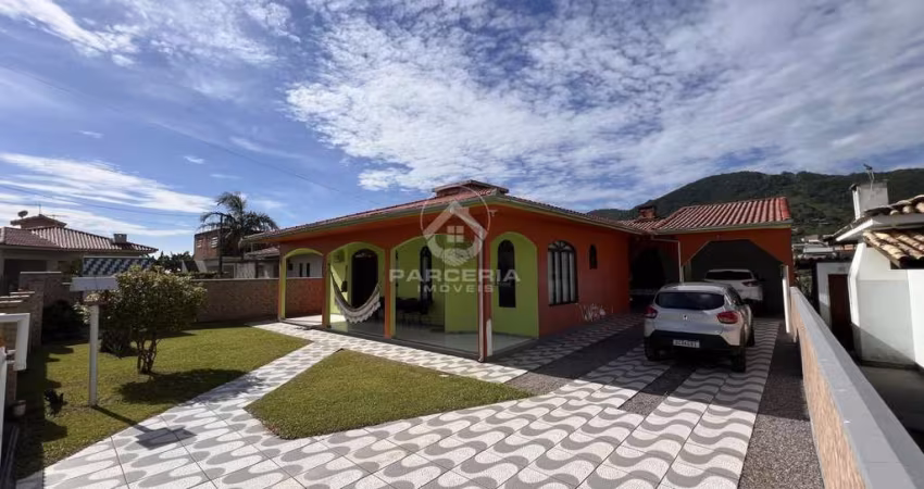 Casa para Venda em Garopaba, Gamboa, 2 dormitórios, 1 suíte, 3 banheiros, 2 vagas