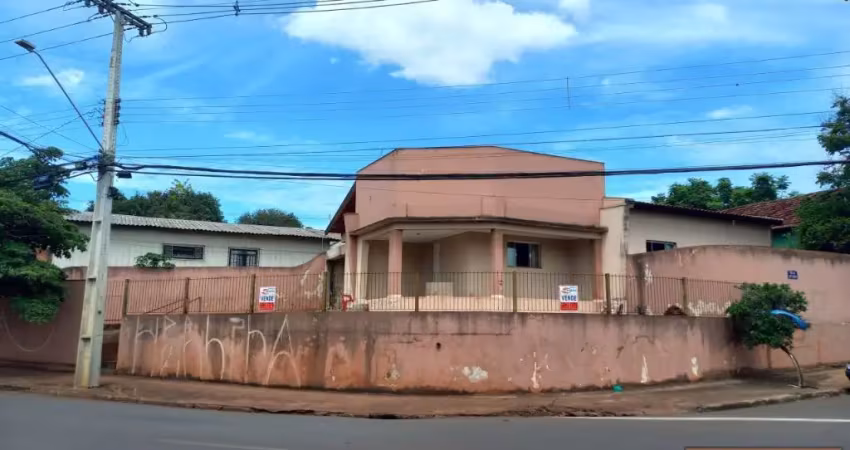 Casa à venda na Rua Capitão João Busse, Califórnia, Londrina
