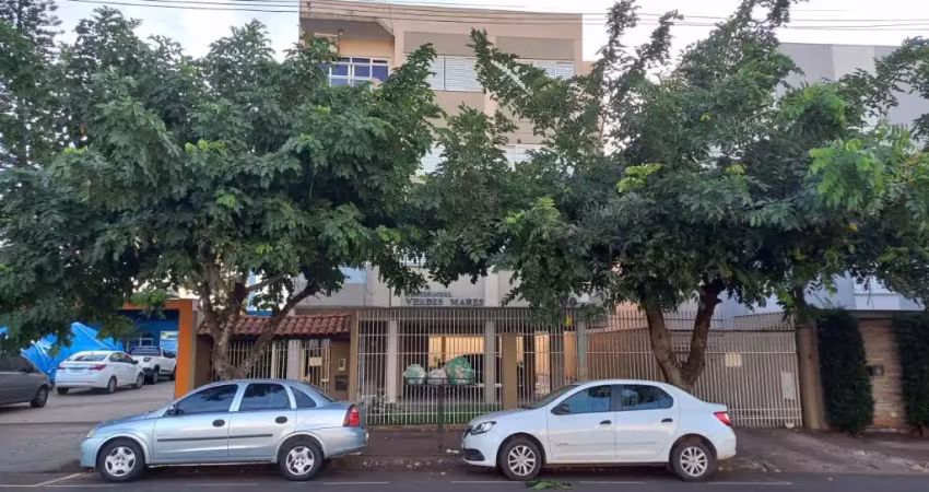 Apartamento com 3 quartos à venda na Avenida Inglaterra, Igapó, Londrina