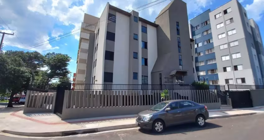 Apartamento com 2 quartos para alugar na Avenida Inglaterra, Igapó, Londrina