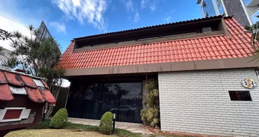 Casa comercial com 3 salas à venda no América, Joinville 