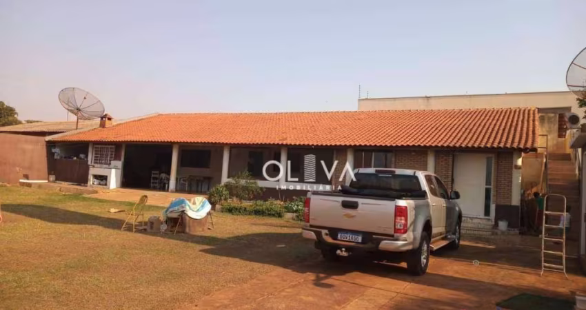 Rancho com 08 dormitórios à venda, 270 m² por R$ 600.000 - Zona Rural - Fronteira/MG