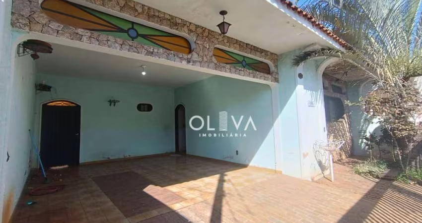 Casa com 3 dormitórios à venda, 231 m² por R$ 400.000 - Parque Industrial - São José do Rio Preto/SP