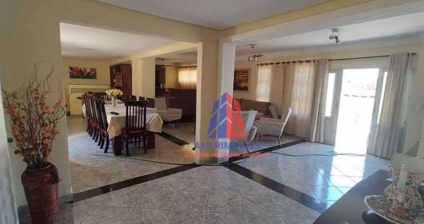 Casa com 3 dormitórios à venda, 207 m² por R$ 580.000,00 - Chácara Machadinho I - Americana/SP