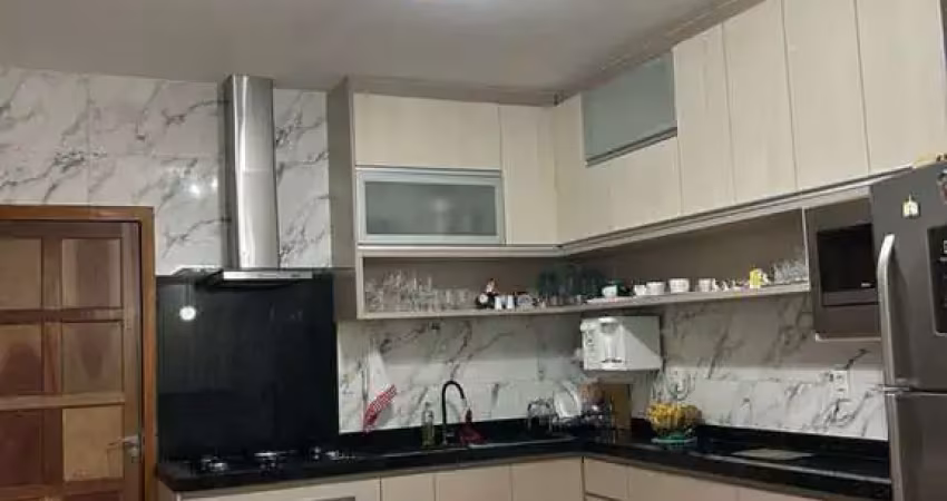 Casa com 3 quartos à venda na Rua VV 2, Village Veneza, Goiânia