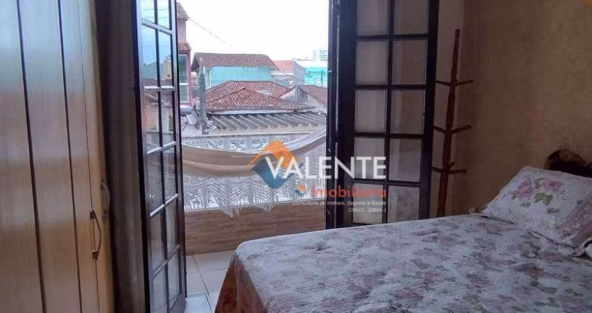 Sobrado com 2 dormitórios à venda, 71 m² por R$ 340.000,00 - Centro - Mongaguá/SP