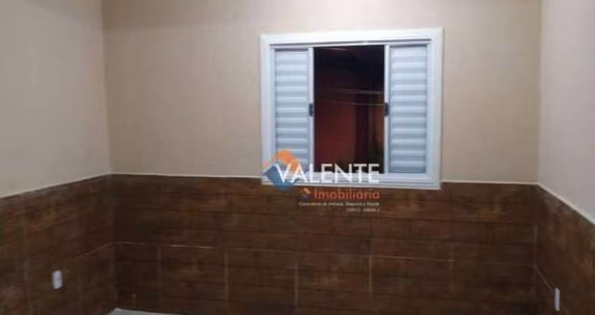 Casa com 2 dormitórios à venda, 64 m² por R$ 320.000,00 - Japuí - São Vicente/SP