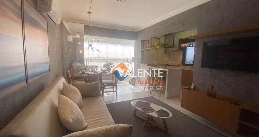 Apartamento com 2 dormitórios à venda, 67 m² por R$ 567.000,00 - Maracanã - Praia Grande/SP