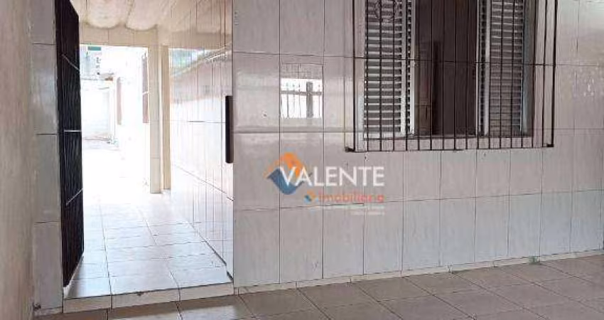 Casa com 3 dormitórios à venda, 150 m² por R$ 230.000,00 - Vila Jockei Clube - São Vicente/SP