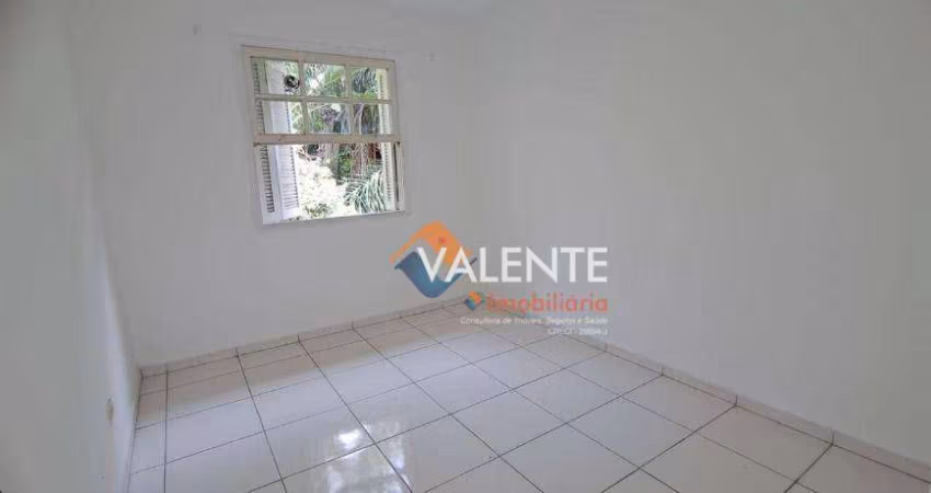 Apartamento com 2 dormitórios à venda, 55 m² por R$ 250.000,00 - Centro - São Vicente/SP