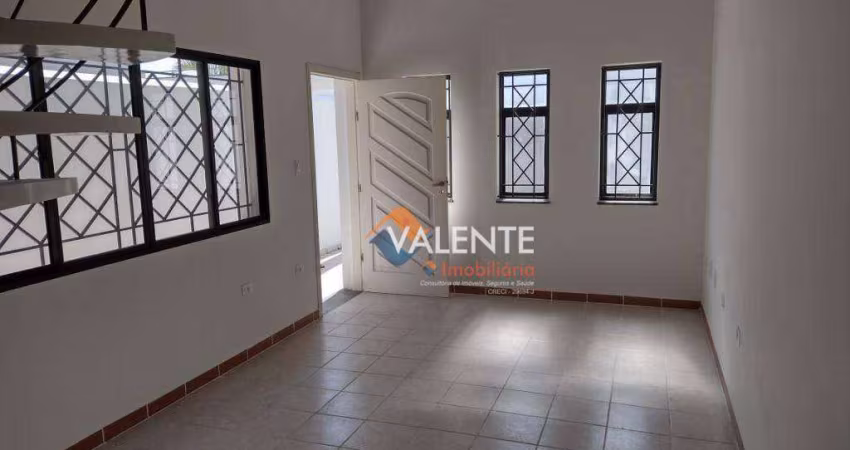 Sobrado com 2 dormitórios à venda, 100 m² por R$ 490.000,00 - Maracanã - Praia Grande/SP