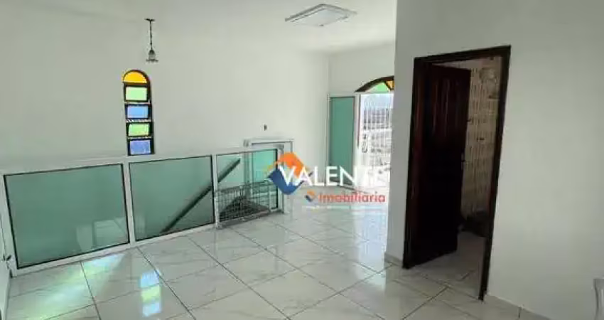 Sobrado com 3 dormitórios à venda, 309 m² por r$ 580.000,00 - catiapoã - são vicente/sp