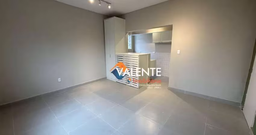 Kitnet reformada com 1 dormitório à venda, 29 m² por r$ 220.000 - boqueirão - praia grande/sp