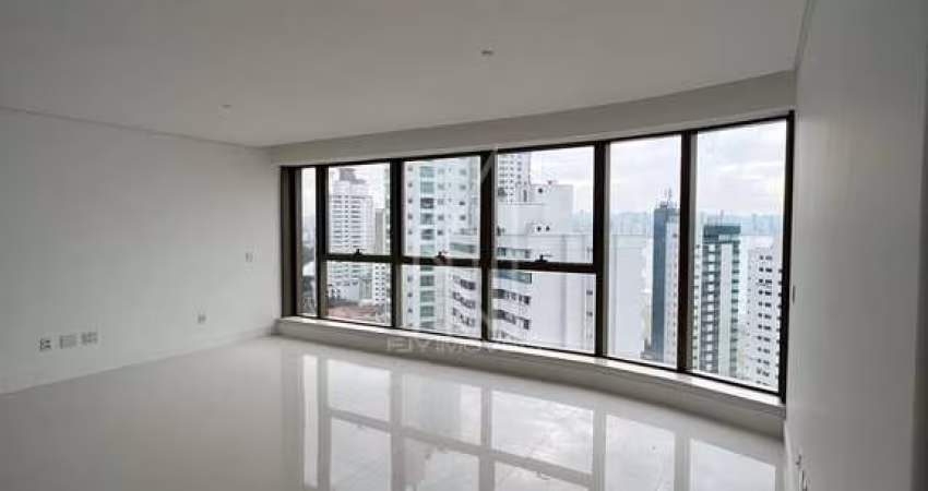 Apartamento no Edifício Yachthouse em Balneário Camboriú