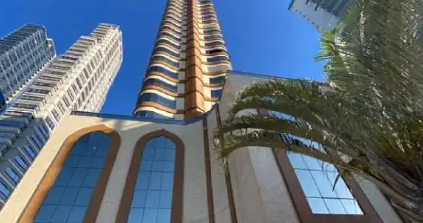 Frente Mar em Balneário Camboriú no Edifício Vale Dourado