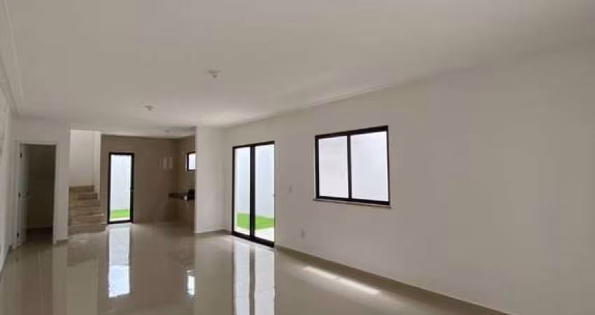 Casa Para Vender com 4 quartos 4 suítes no bairro Edson Queiroz em Fortaleza