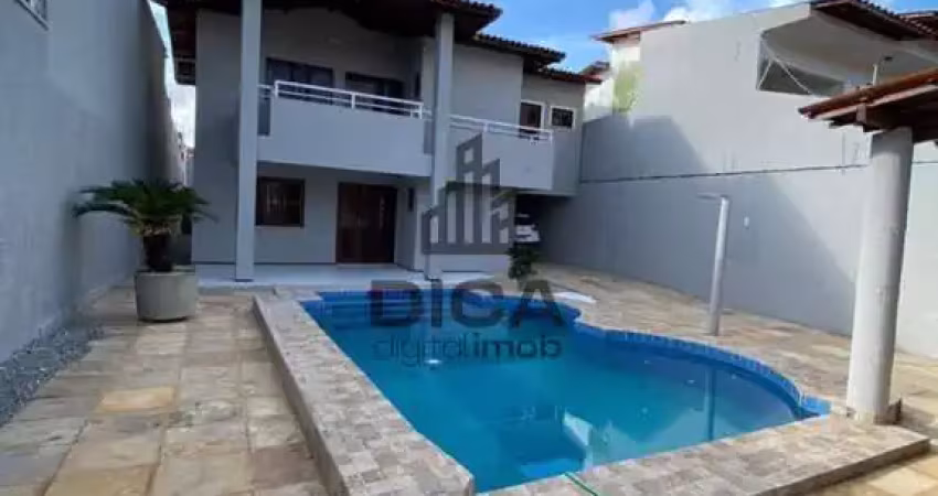 CASA COM PISCINA E 3 SUÍTES NO EDSON QUEIROZ!