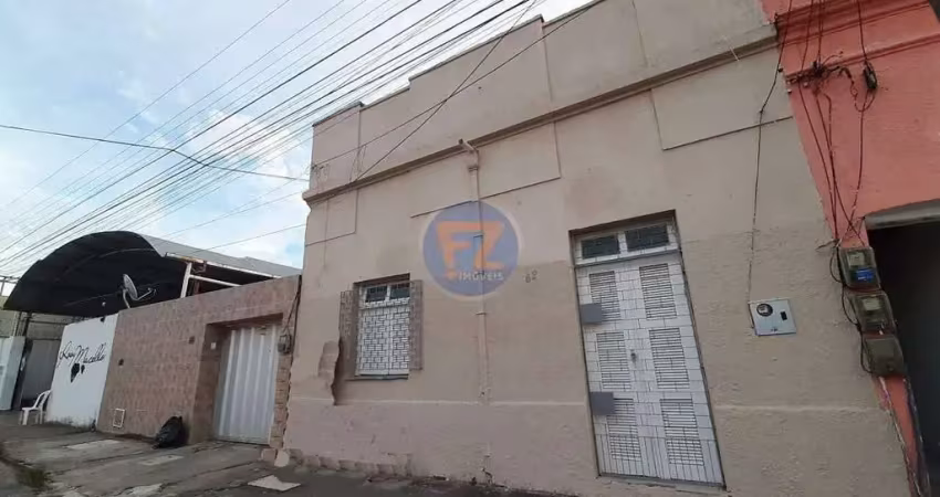 Casa comercial com 2 salas para alugar no Parque Araxá, Fortaleza 