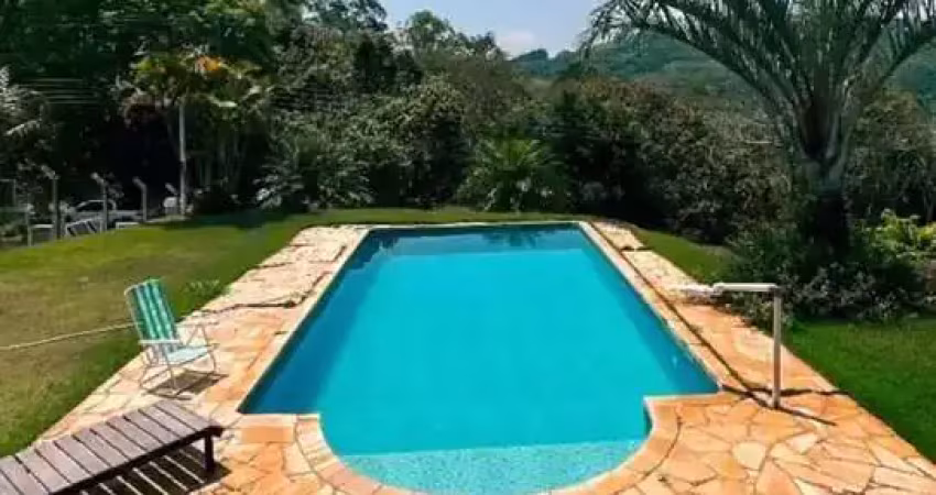 Casa com 4 quartos à venda em Guaxinduva, Bom Jesus dos Perdões 