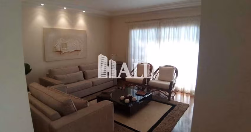 Casa com 3 dorms, Vila Curti, São José do Rio Preto - R$ 1.25 mi, Cod: 8071