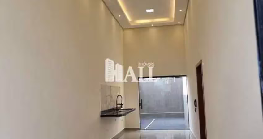 Casa com 2 quartos à venda na Rua Laurindo Torezani, Centro, Bady Bassitt