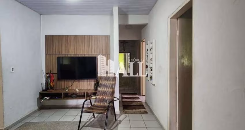 Casa com 3 dorms, Jardim Maria Lúcia, São José do Rio Preto - R$ 380 mil, Cod: 13313