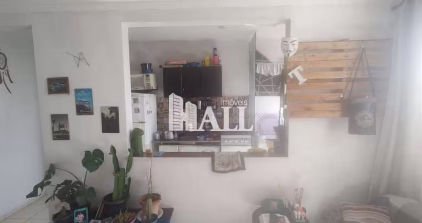 Apartamento com 2 dorms, Loteamento Clube V, São José do Rio Preto - R$ 170 mil, Cod: 13841