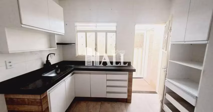 Casa com 3 quartos à venda na Rua Hermenegildo Tonon, Conjunto Habitacional Costa do Sol, São José do Rio Preto