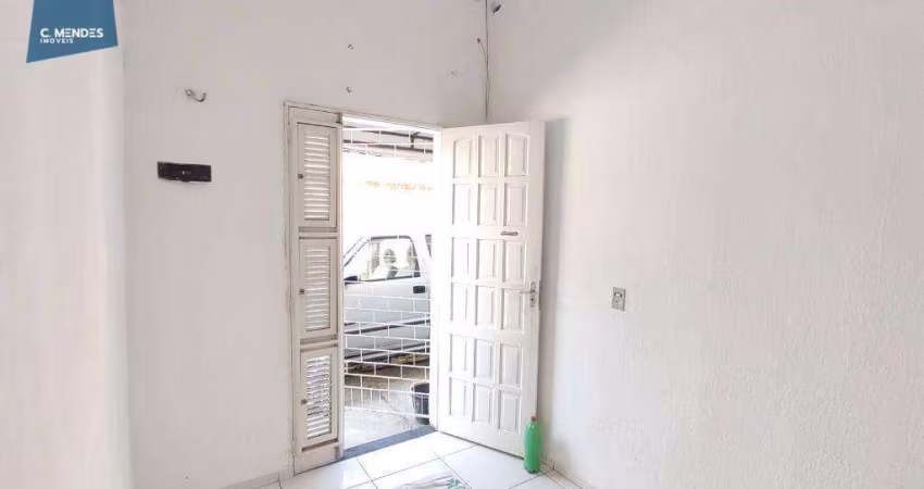 Casa com 1 dormitório para alugar, 37 m² por R$ 450,00/mês - Jangurussu - Fortaleza/CE