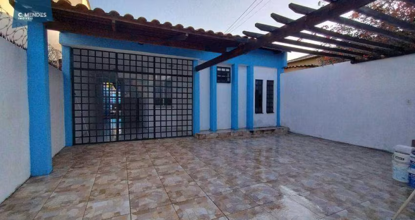 Oportunidade! Casa solta e reformada no melhor do Montese, 250 m² por R$ 520.000 - Montese - Fortaleza/CE