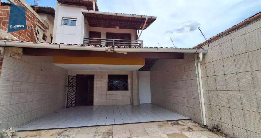 Morar ou empreender: casa duplex solta a 50m da oliveira paiva