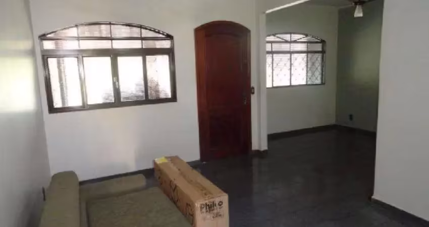 Casa á venda no jardim irajá ribeirão preto, com 4 quartos 1 suíte e com edícula por r$ 742.000,00