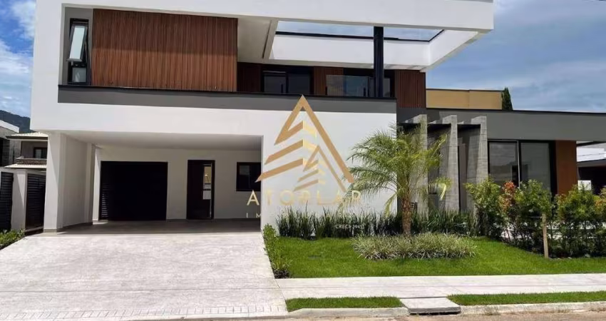 Casa com 3 dormitórios à venda, 285 m² por R$ 3.180.000,00 - Santa Regina - Camboriú/SC