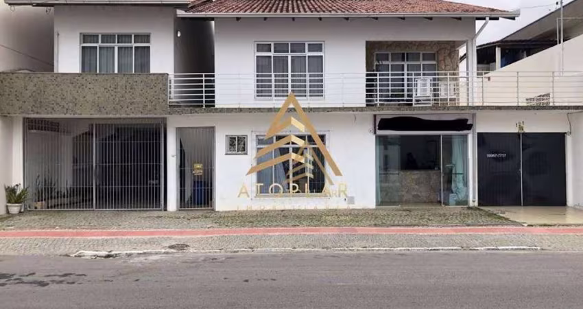 Sobrado à venda, 358 m² por R$ 3.000.000,00 - Nações - Balneário Camboriú/SC