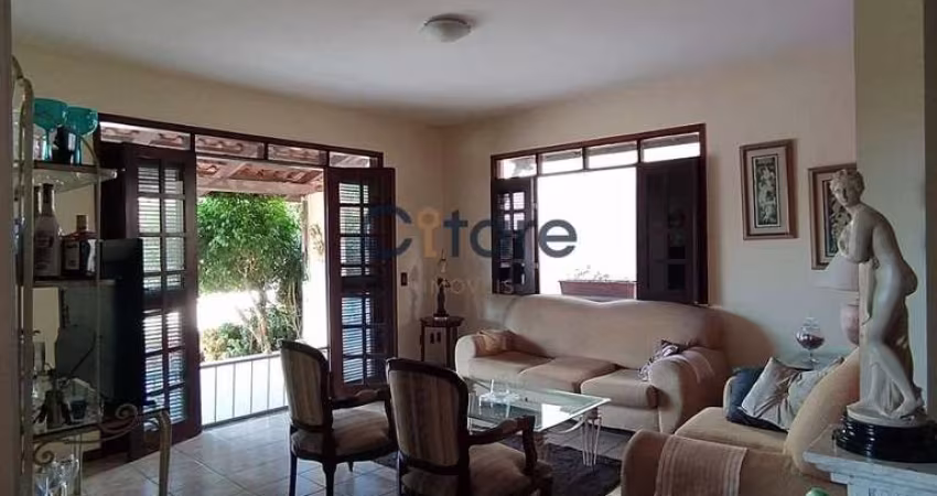Casa com 4 quartos à venda na Magistrado Raul de Souza Girão, 210, Cambeba, Fortaleza