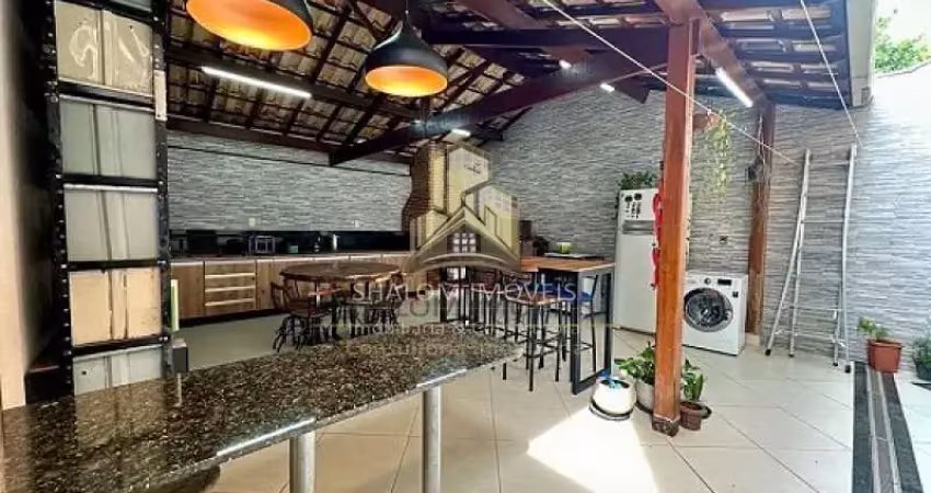 Casa à venda 3 Quartos, 1 Suite, 2 Vagas, 180M², Parque Xangri-La, Contagem -