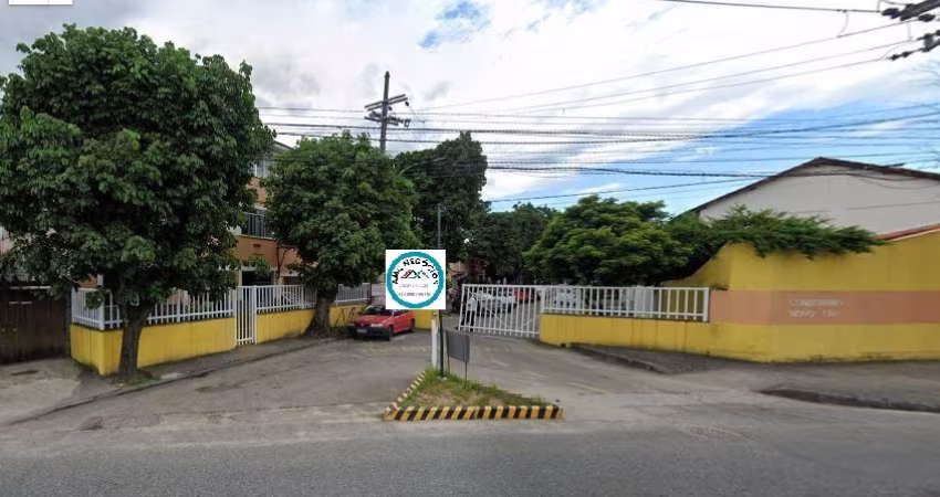 EXCELENTE apartamento duplex, Sala, 2 quartos, em Campo Grande, Rio