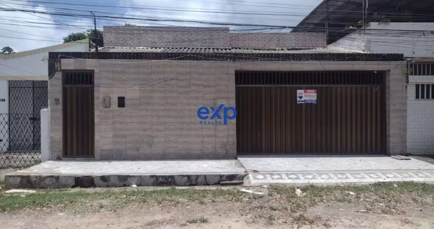 Casa com 4 quartos à venda na Tenente Guimarães, 72, Campo Grande, Recife