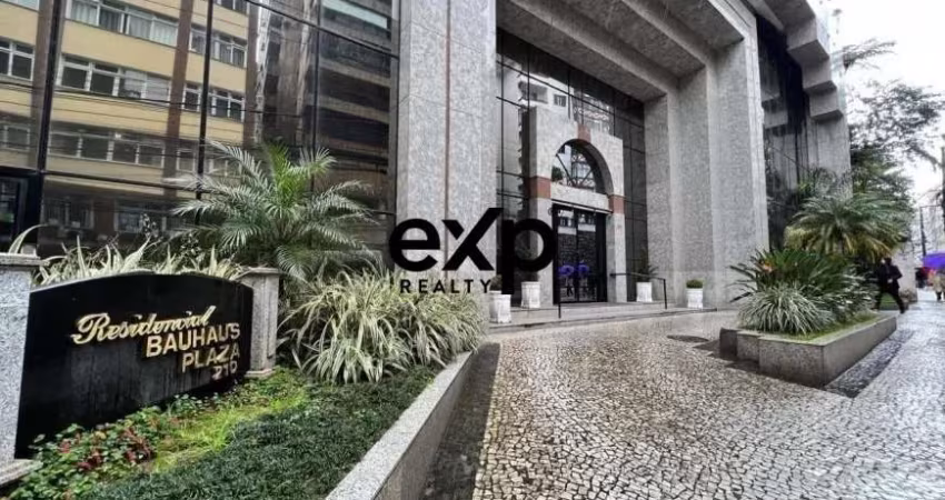 Apartamento com 5 quartos à venda na Rua Dr. Nelson de Sá Earp, 210, Centro, Petrópolis
