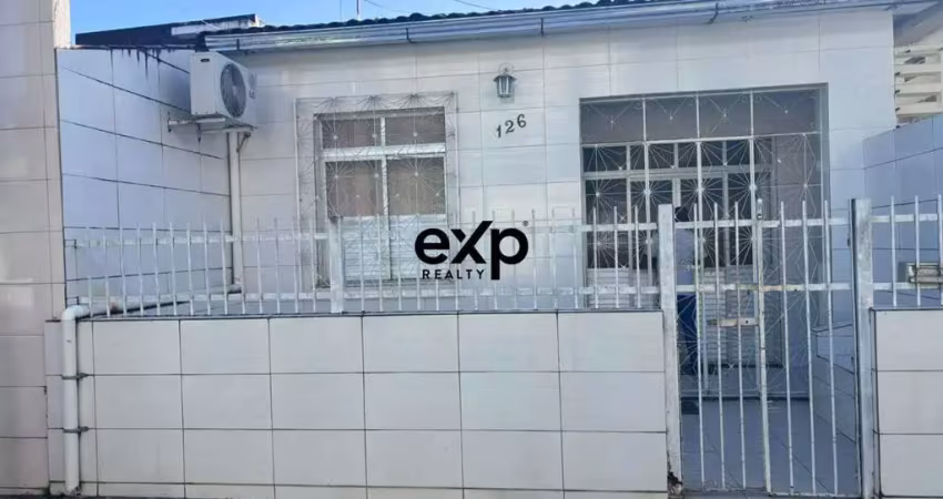 Casa com 3 quartos à venda na Rua Primeiro de Marco, 126, Centro, Valença
