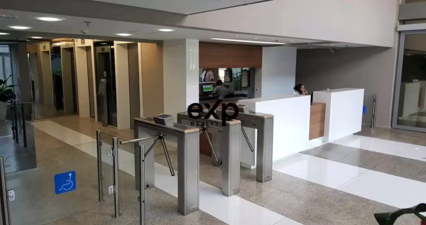 Sala comercial com 8 salas à venda na Rua Luiz Seráphico Júnior, 511, Chácara Santo Amaro, São Paulo
