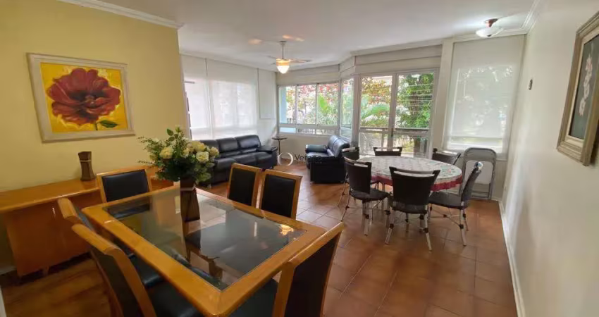 Apartamento à venda na enseada com 3 quartos, 2 vagas, 140 m2, piscina e churrasqueira - guarujá/sp