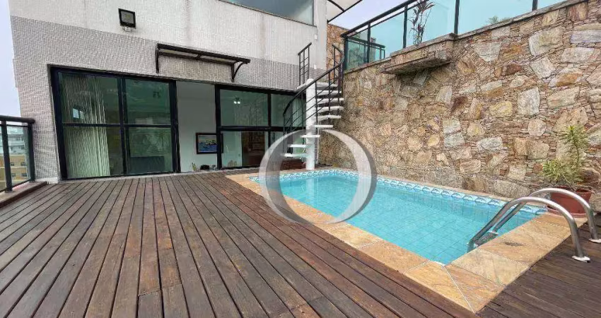 Linda cobertura com espaço gourmet e piscina.